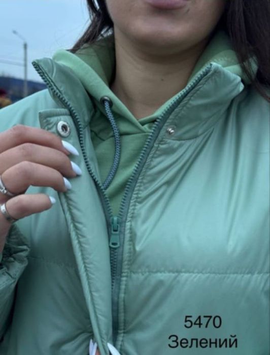 Жіночий спортивний костюм