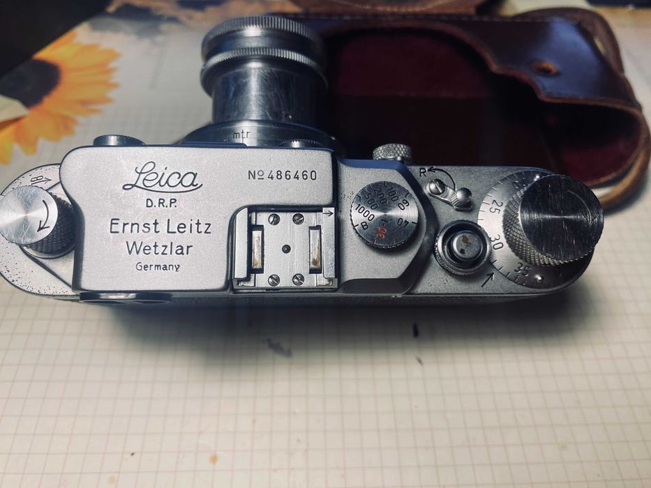 Leica IIIc nr.486460 Summitar 408229 w pokrowcu