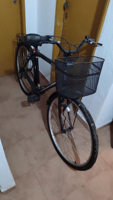 Bicicleta praticamente nova64284910168962122