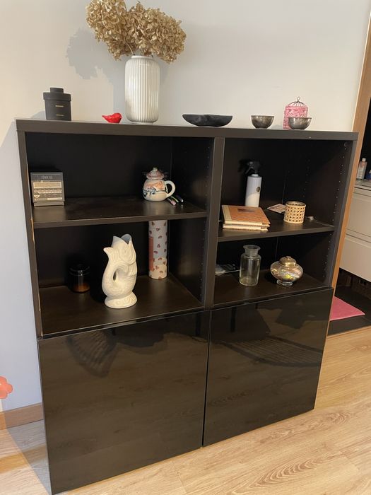 Movel de arrumacao castanho escuro