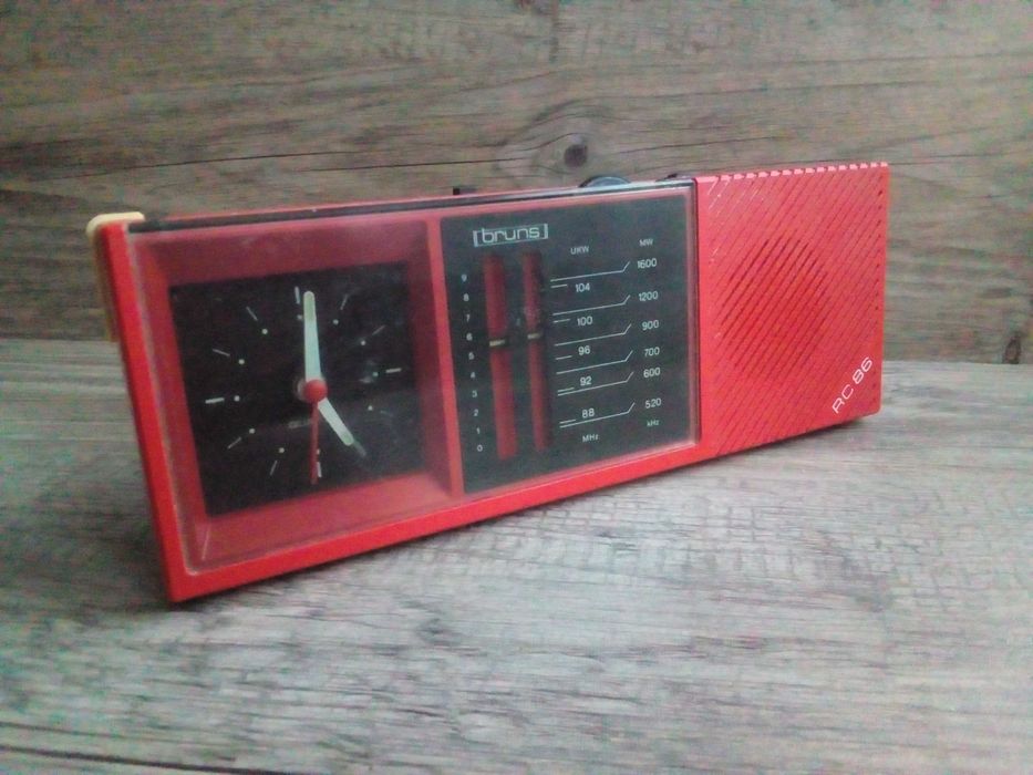 radiobudzik bruns rc 86, GDR, lata 80