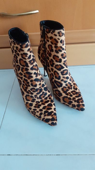 Botas tigreza Cano baixo ( ALDO)