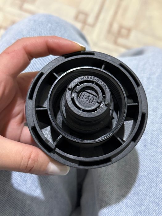 Крышка бачка охлаждающей жидкости BMW