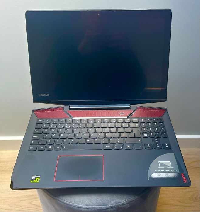 Portátil GAMING Lenovo Legion Y720 - i7, GTX1060,  2TB+250 SSD+8GB RAM