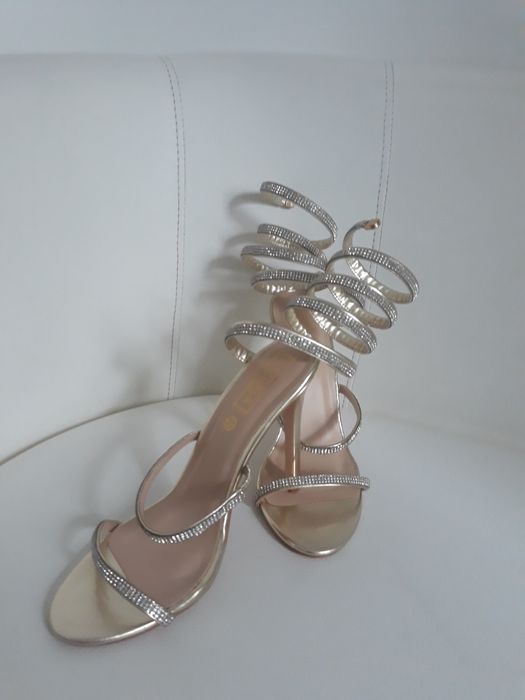 Buty na wysokim obcasie