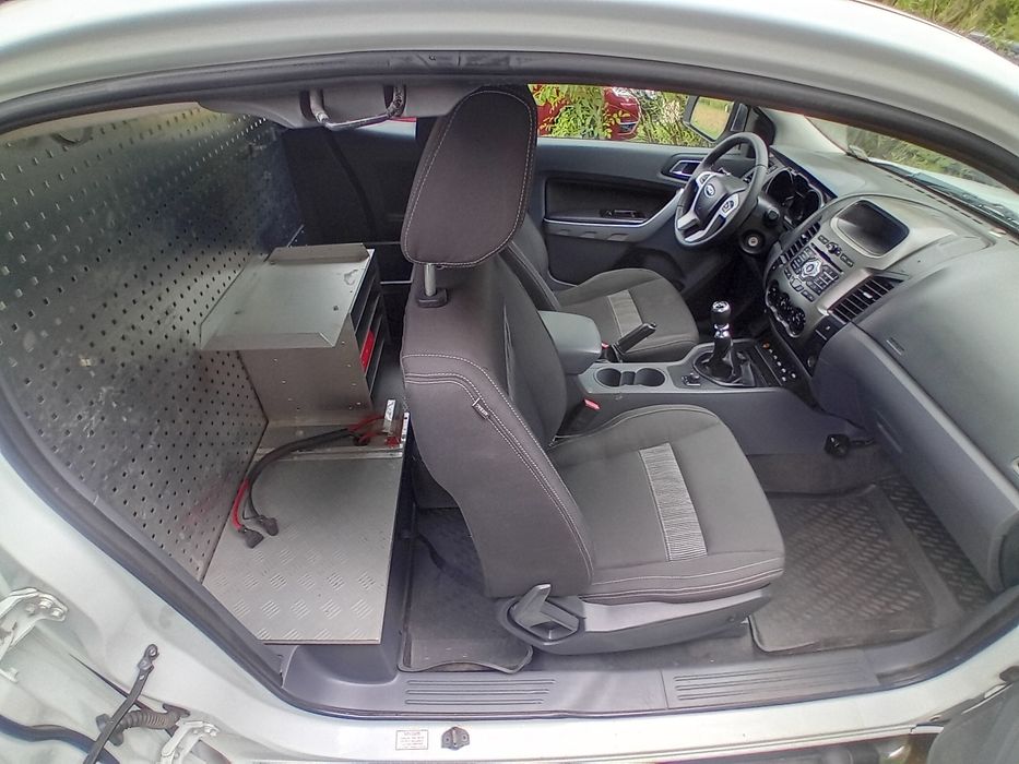Ford Ranger 2.2 TDCI 4x4 Zabudowa Warsztat