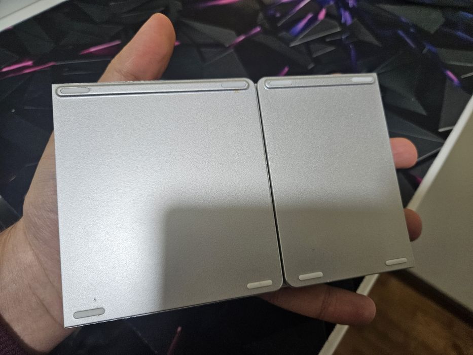 Teclado dobrável com touchpad integrado