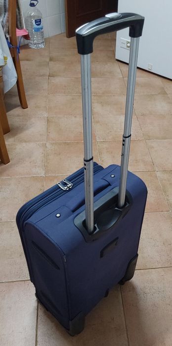 MALA DE VIAGEM DE PORÃO/CABINE COM 4 RODAS.Casa,Férias,Mudanças,Quarto