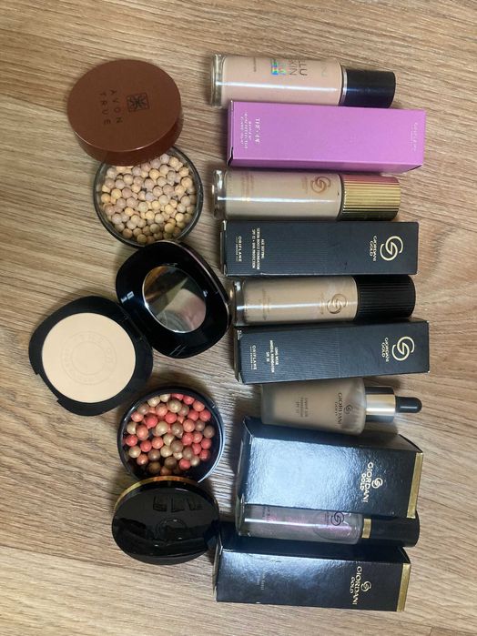 Тональна основа під макіяж румяна-кульки  пудра Oriflame Орифлейм