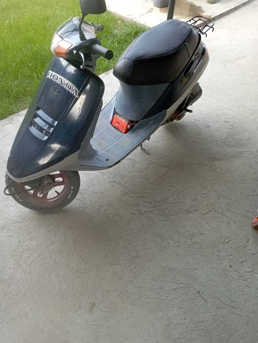 Продам скутер Honda Tact