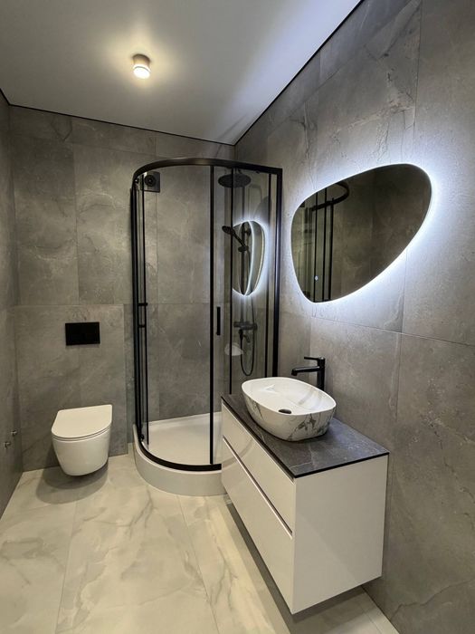 2- кімн новобудови здана з ремонтом меблями світло вода газ ліфт все є