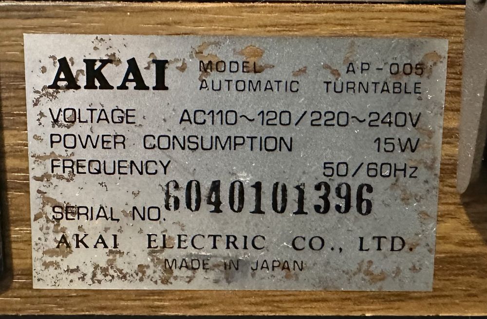 Akai AP-005 - Gira discos vintage - sem braço