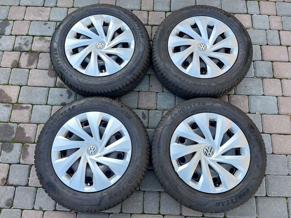 Диски 5/100 R15 5.5J ET40 Шини всесезонні 185/65 R15 Good Year Vector