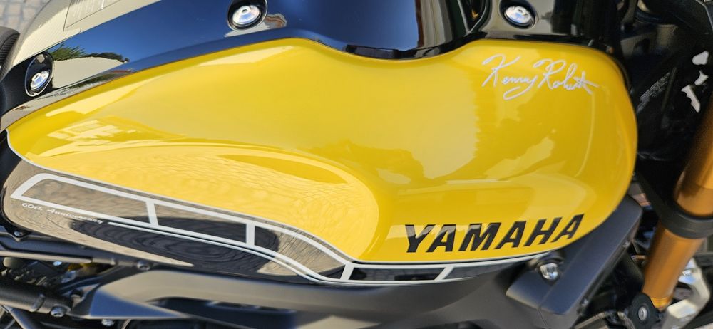 TAMPA DIREITA - Yamaha XSR 900 60TH Anniversary