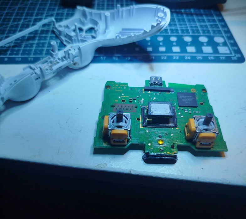 Naprawa Padów PS4/PS5/Xbox Wymiana Analogów(Hall Effect/TMR) Bez Dryfu