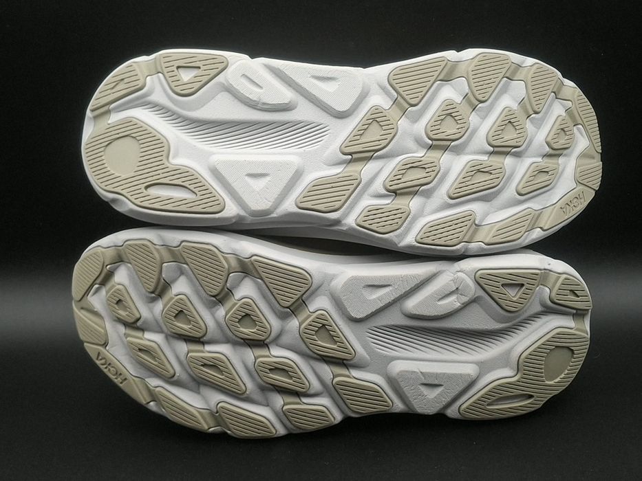 Кросівки Hoka Clifton 9 Нові 44р.