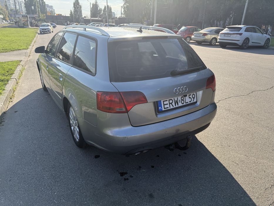 Audi a4b7 avant продам