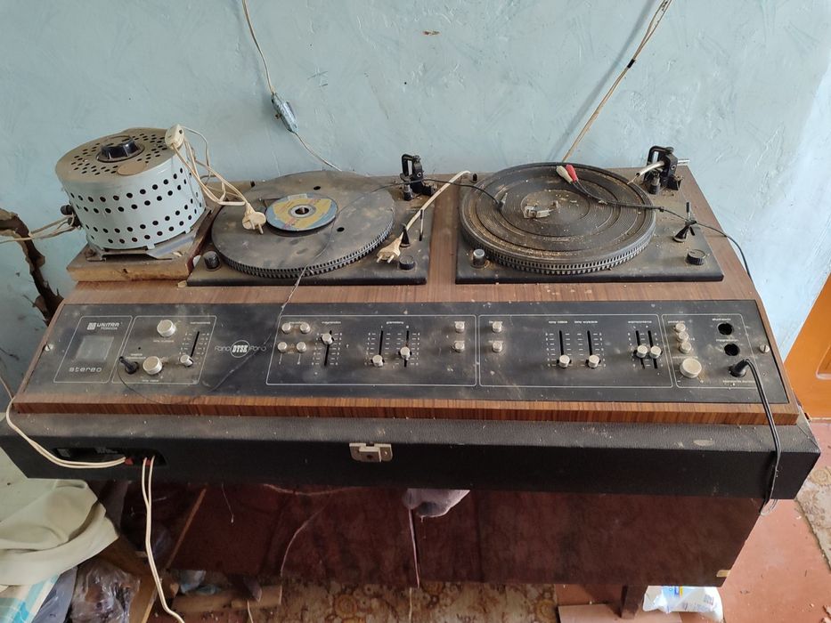 Проигрыватель виниловых дисков Unitra Fonica