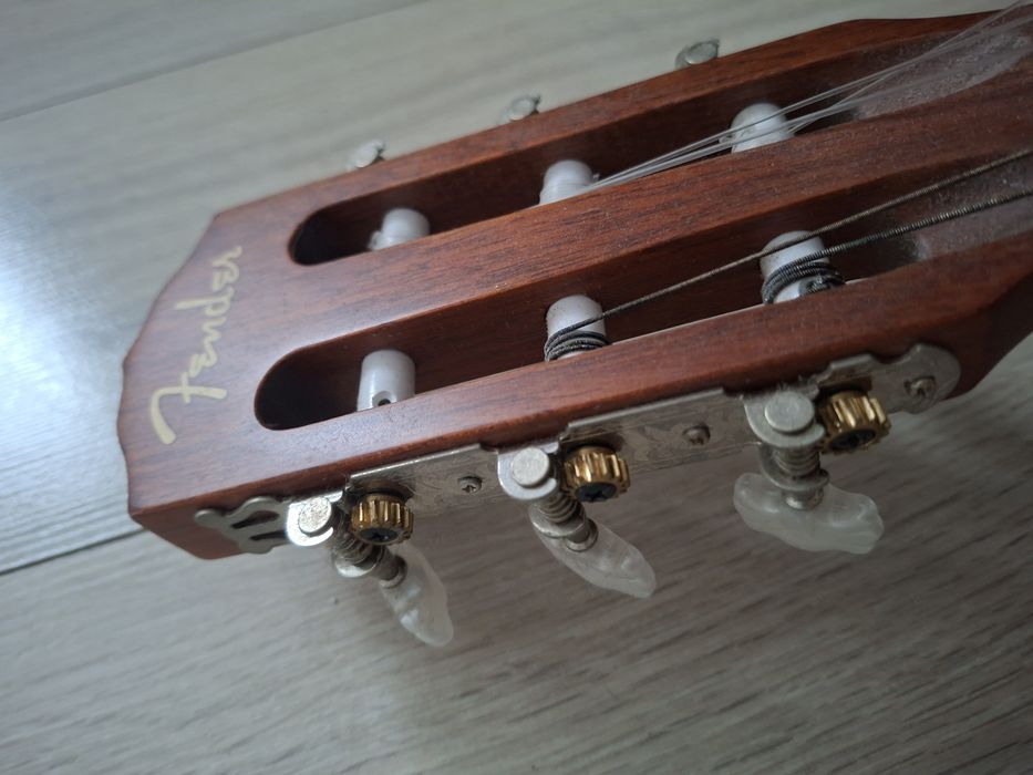 gitara klasyczna Fender ESC-105 NS