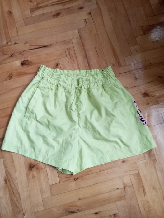 Nike Krótkie spodenki sportowe limonkowe rozm.L/40/12