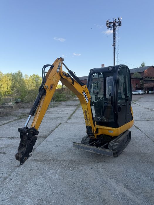 JCB 8018 2014 року в хорошому робочому стані!
