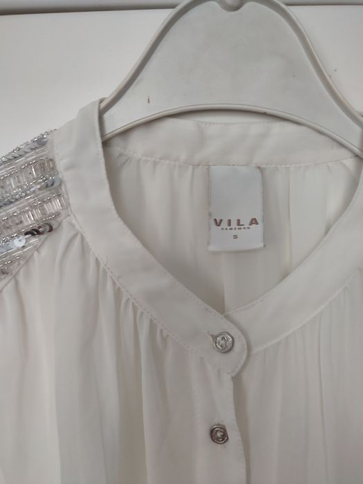 Piękna elegancka cieniutka biała bluzka koszulowa rozmiar S Vila overs