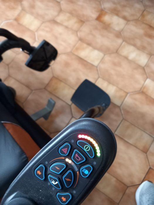 Cadeira de rodas elétrica