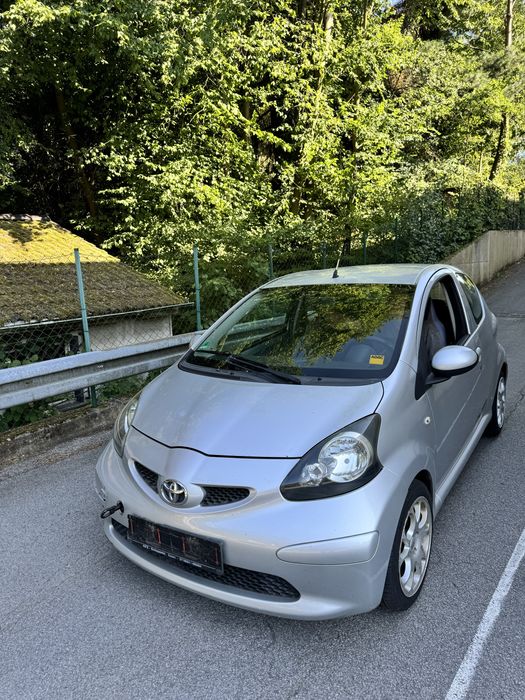 Авторазборка Peugeot 107 запчасти БУ Сірий колір шрот