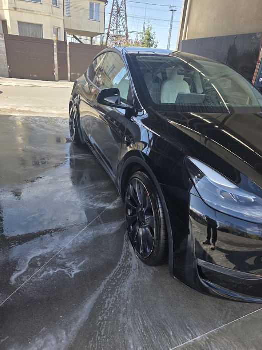 Tesla Y Performance
