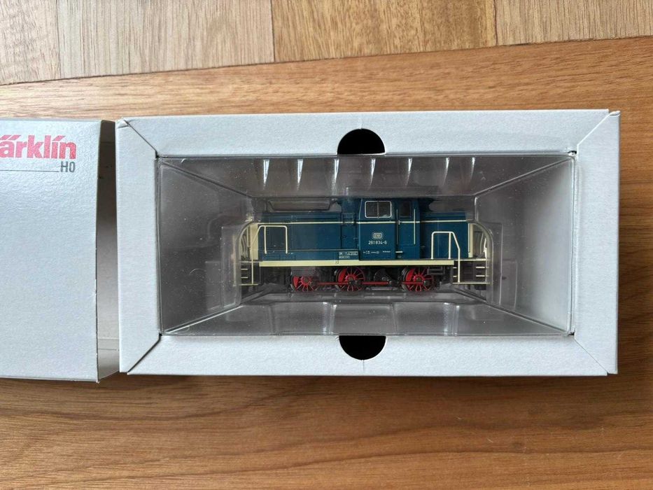 Locomotiva Märklin 37616, excelente estado.