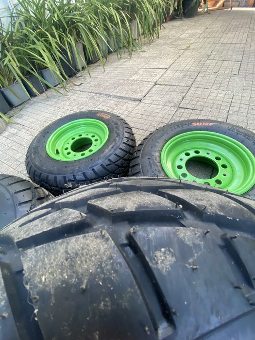 Jantes originais kawasaki com pneus estrada