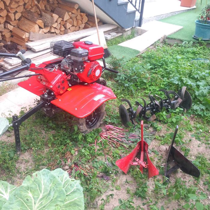 Motocultivador a gasolina