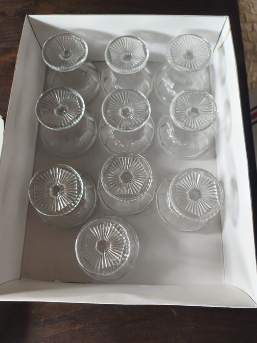 Taças, antigas, rústicaa, vintage, retro, desocupar, baratas, vidro