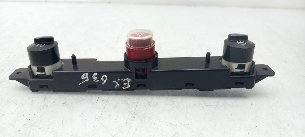 Botão / interruptor 4 piscas FIAT 500 (312_)