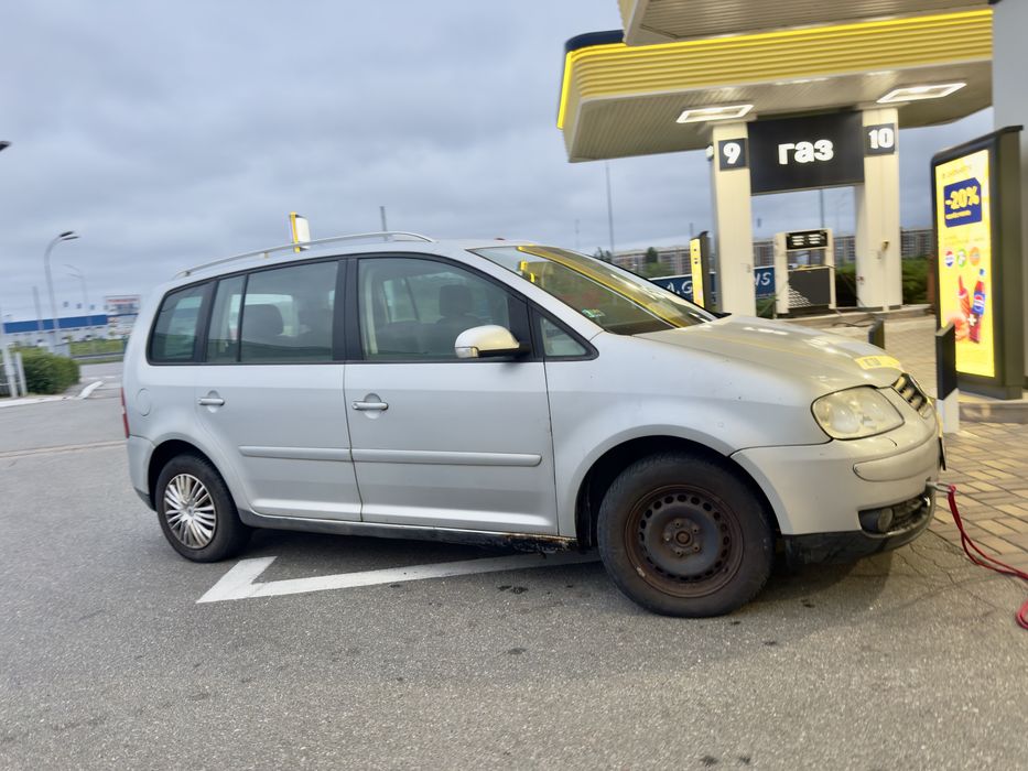 Volkswagen Touran 2.0 TDI 6 ступка 2006