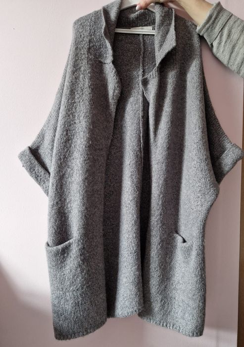 Sweter,narzutka dlugi.