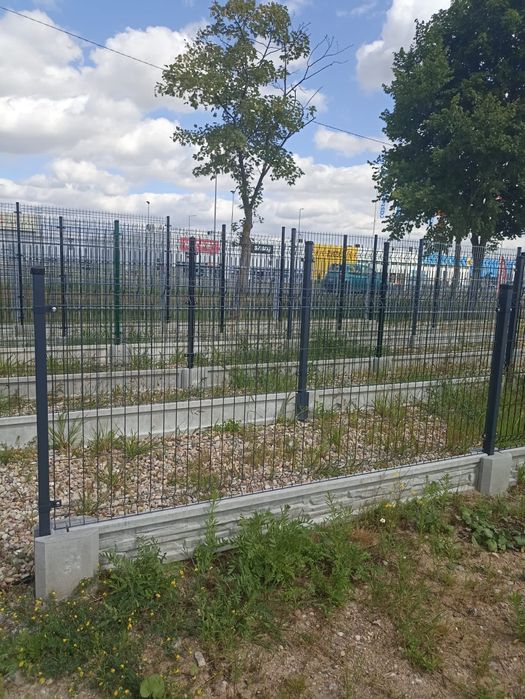 Ogrodzenia panelowe panel bramy furtki słupki płot palety