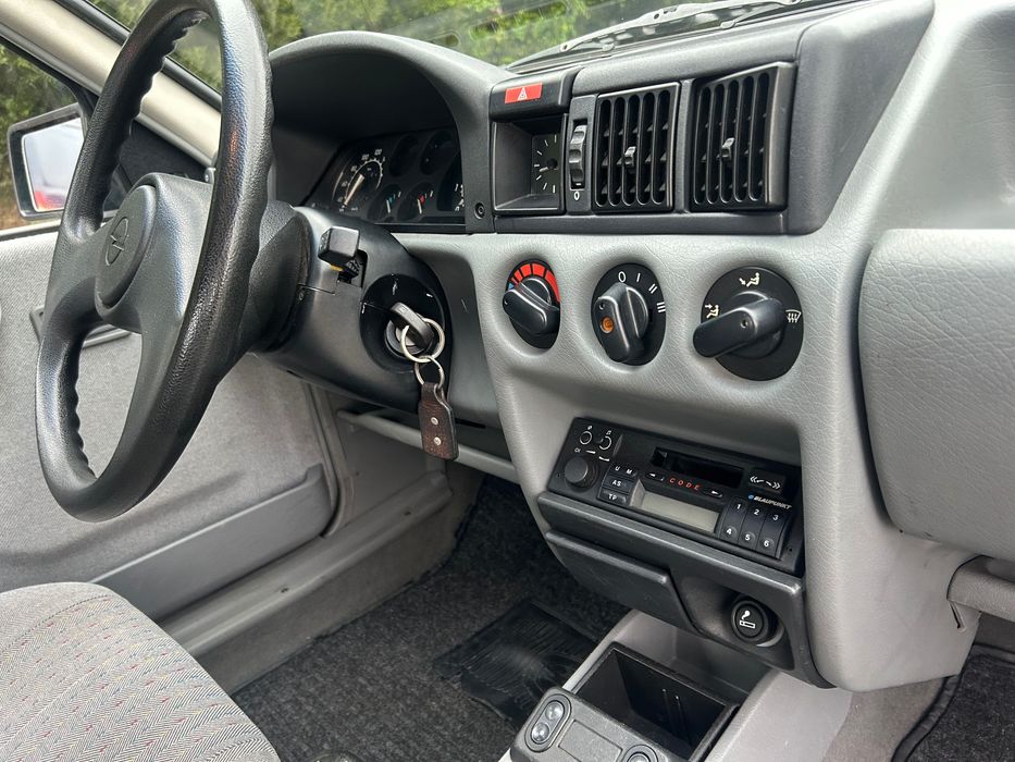 Opel Corsa Swing+ 1.2 i kat       MUITO BEM CONSERVADO