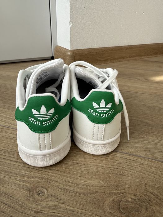 Adidas кросівки 33 розмір