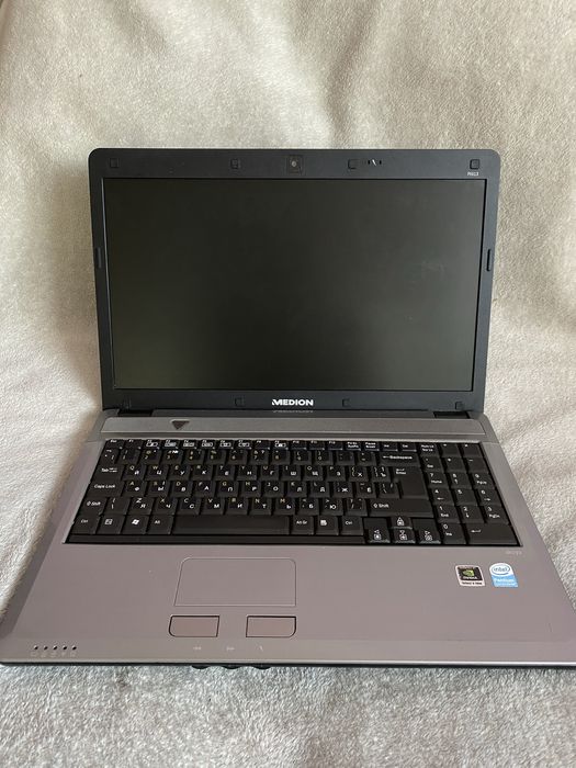 Ноутбук Medion Akoya p6613