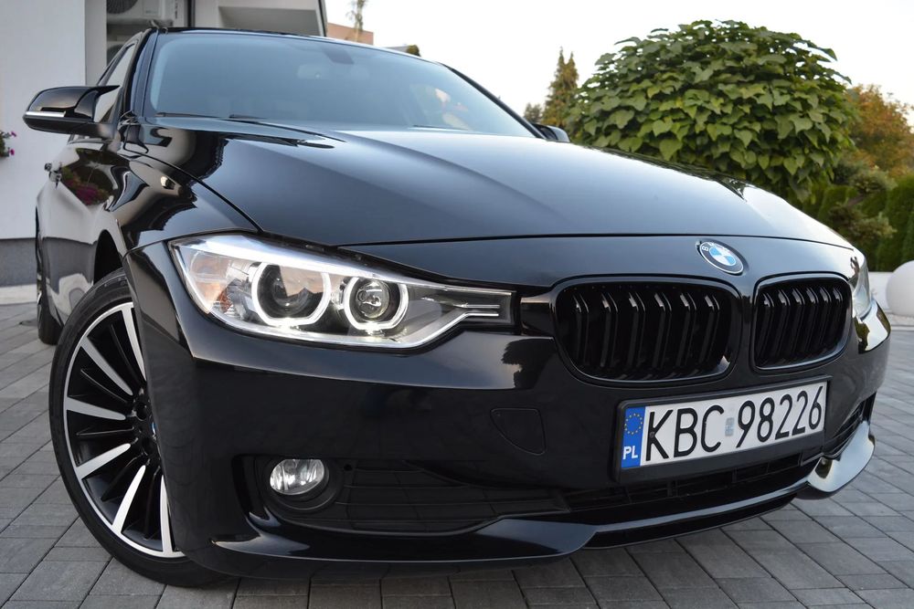 BMW Seria 3 2,0Tdi_ŚLICZNE_2013r_CZarne F30_DOINWESTOWANE_Fajna Wersja_PIĘKNY STAN