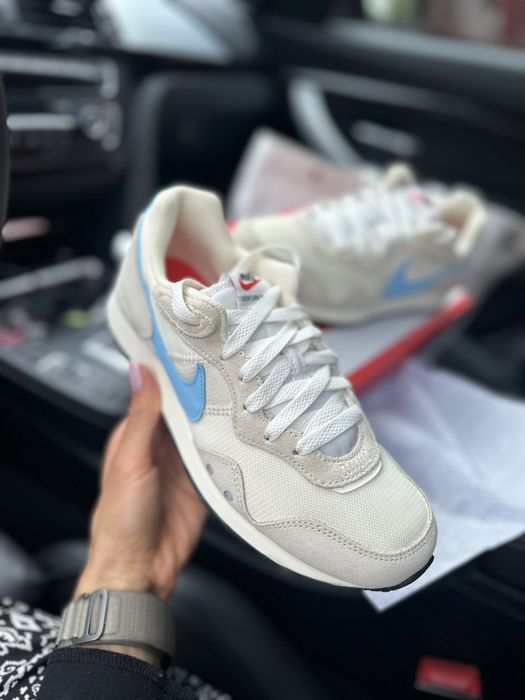 Жіночі оригінальні бігові кросівки Nike Venture Runner CK2948 114