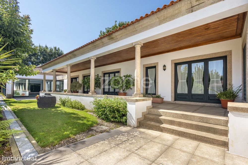 Moradia de luxo T5, Vila das aves, Santo Tirso, Porto