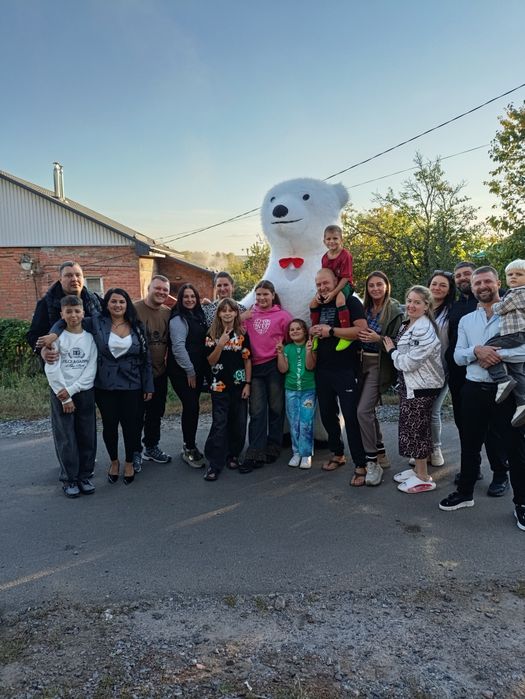Харків привітання від медведика та банди(панда,зайчик,Кінг Конга)