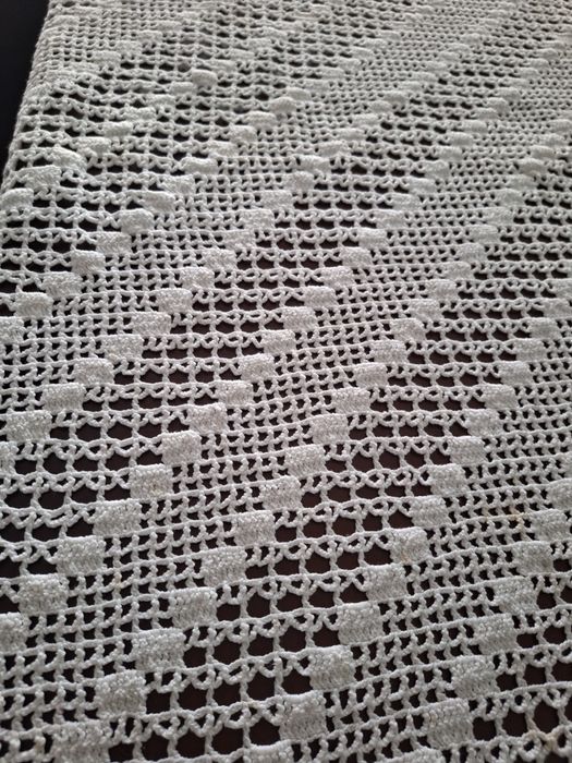 2 Colchas renda iguais para  cama solteiro