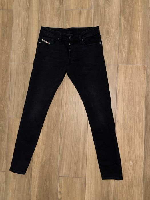 Czarne jeansy Diesel