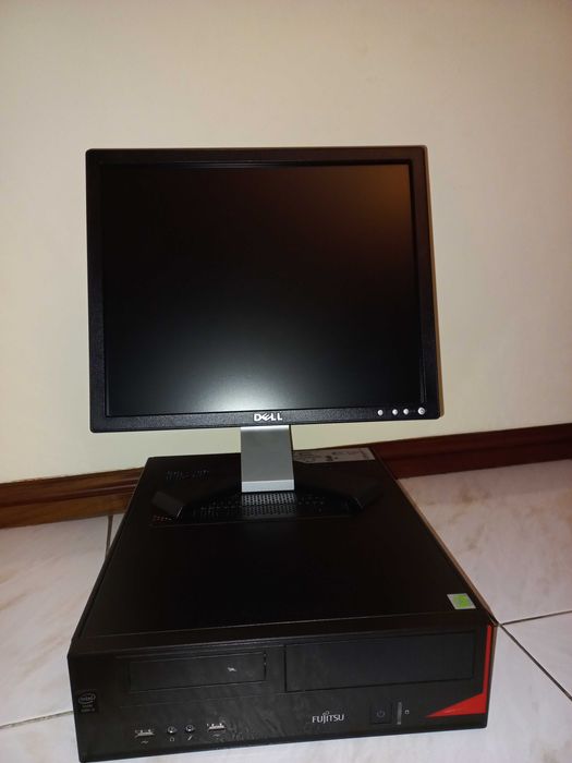Computador Fujitsu fixo + monitor