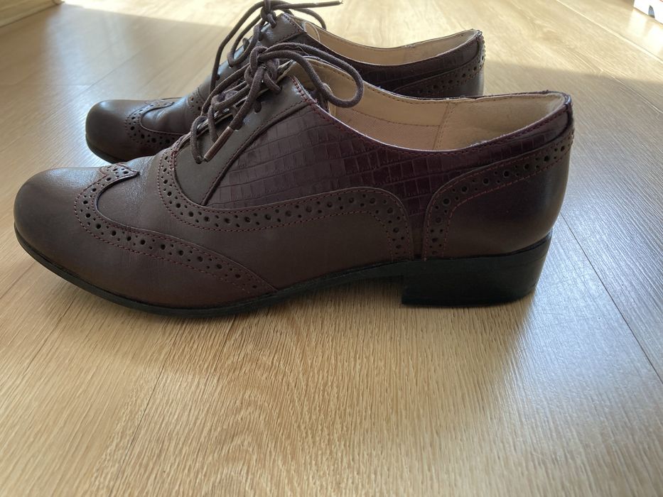 Półbuty Clarks roz. 39