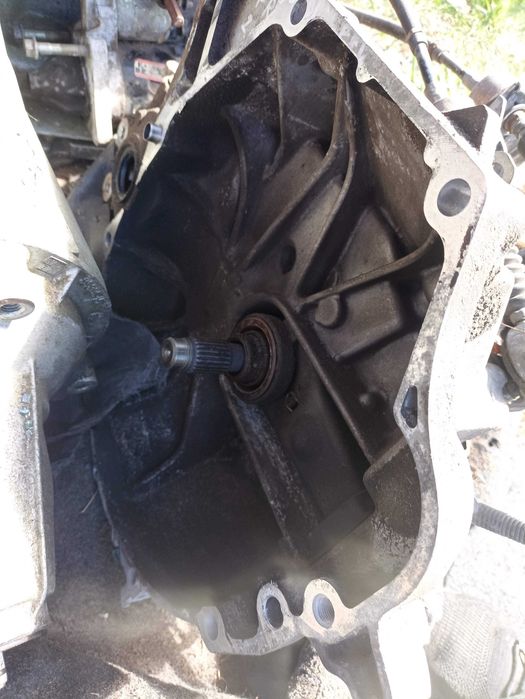 skrzynia biegów jtw5 honda fr-v  2.0 16v i-vtec 5-biegowa manual FRV manualna