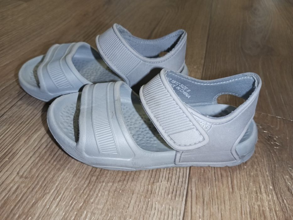 Босоніжки з піни від Next 25 розмір